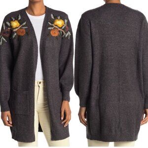 BOUNDLESS NORTH Embroidered Cardigan Sweater size M